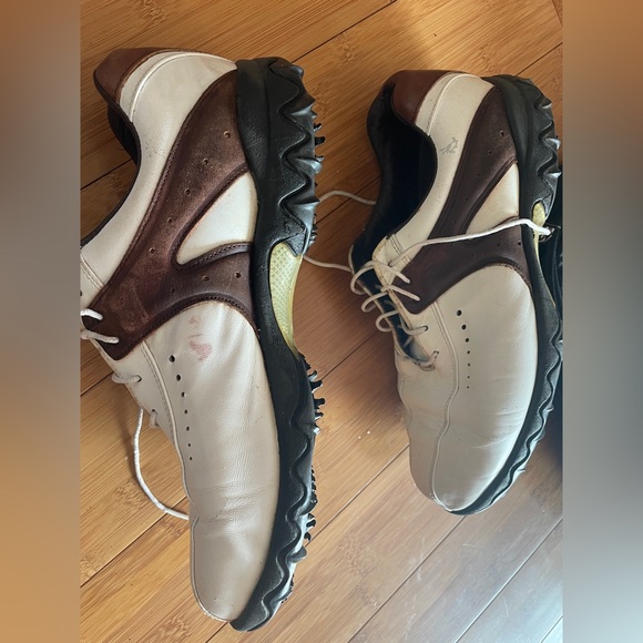 FootJoy Men’s Golf Shoes in size 10.5 - Picture 3 of 7